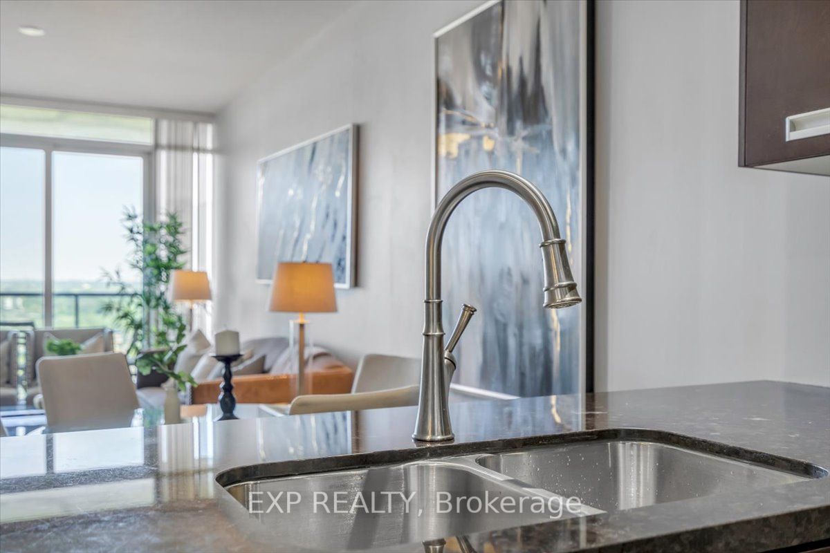 90 Park Lawn Rd, #2515