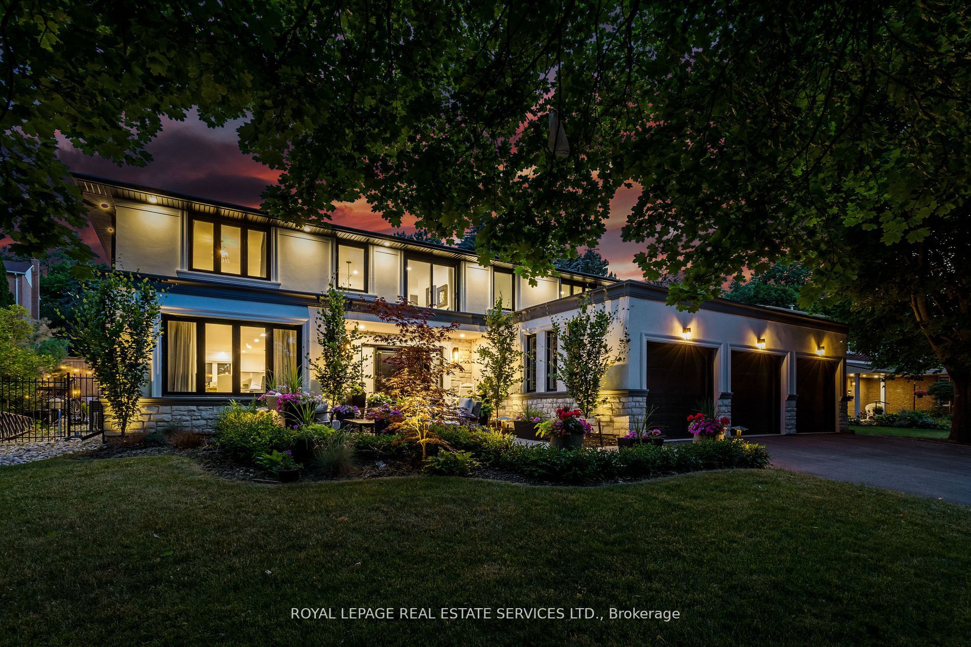 2498 Robin Dr