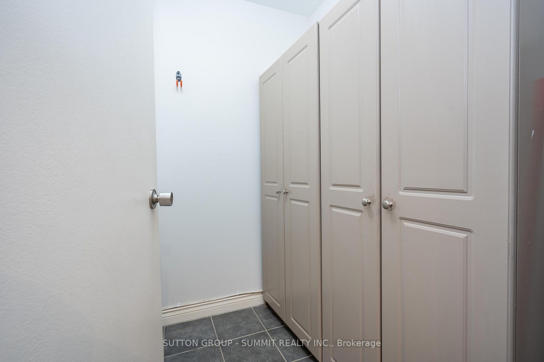 1300 Mississauga Valley Blvd, #1405