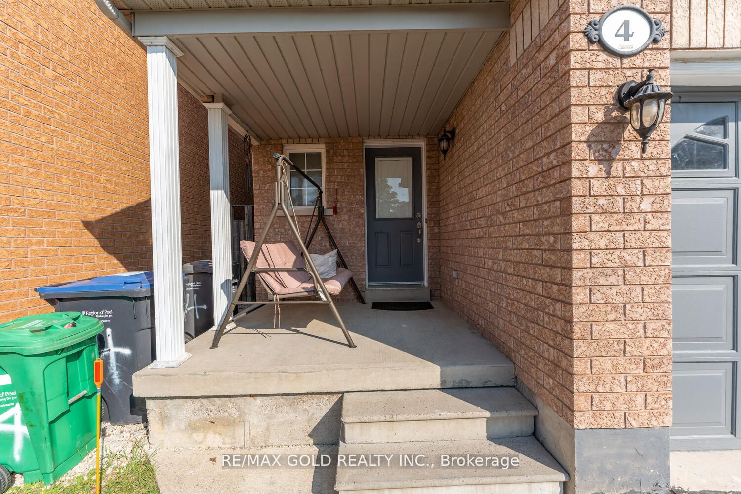 4 Eastview Gate