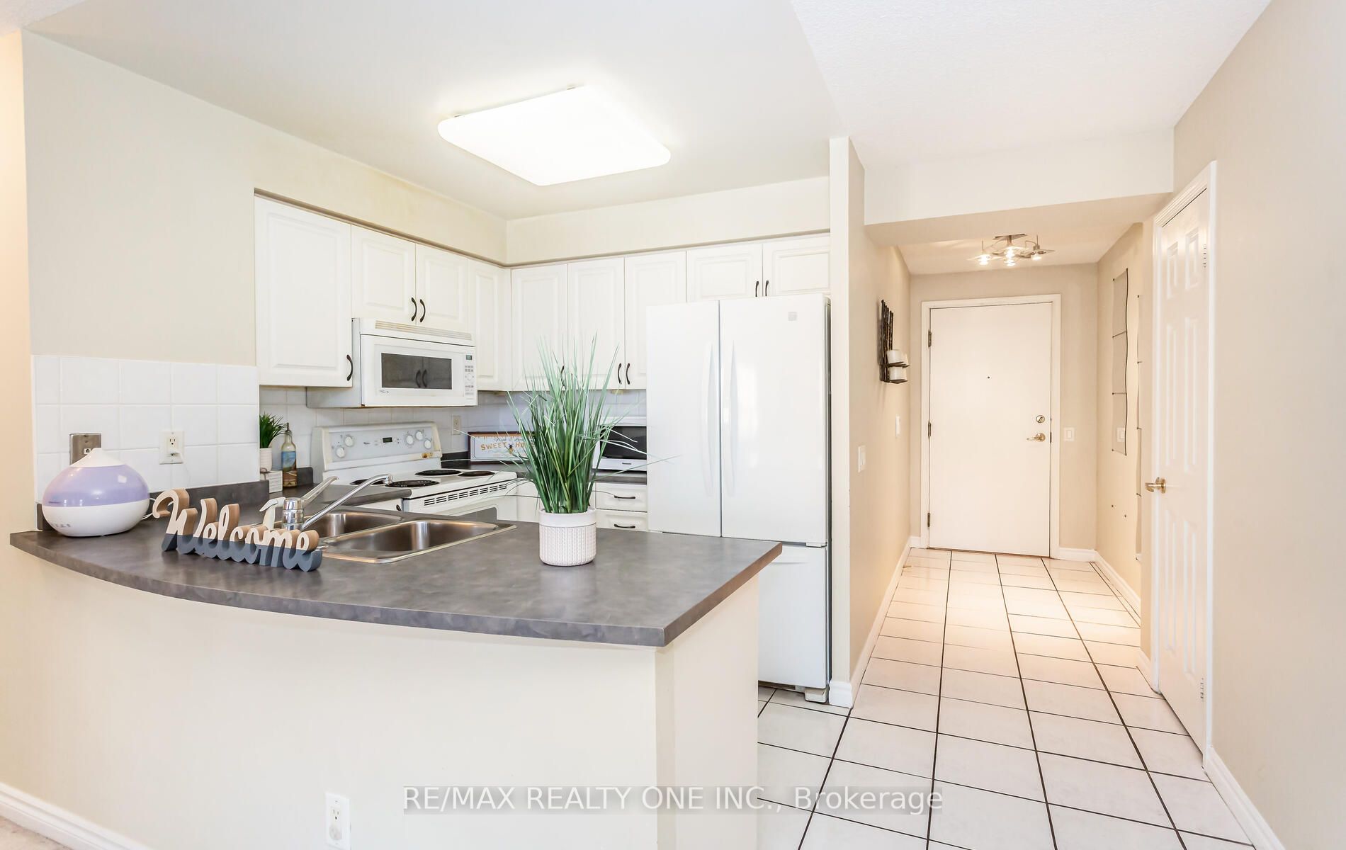 25 Kingsbridge Garden Circ, #2121