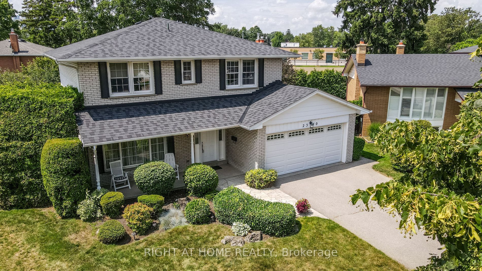 2340 Blase Crt W