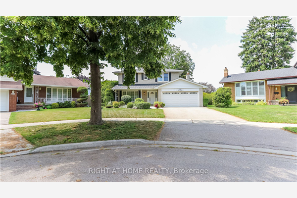 2340 Blase Crt W, Mississauga