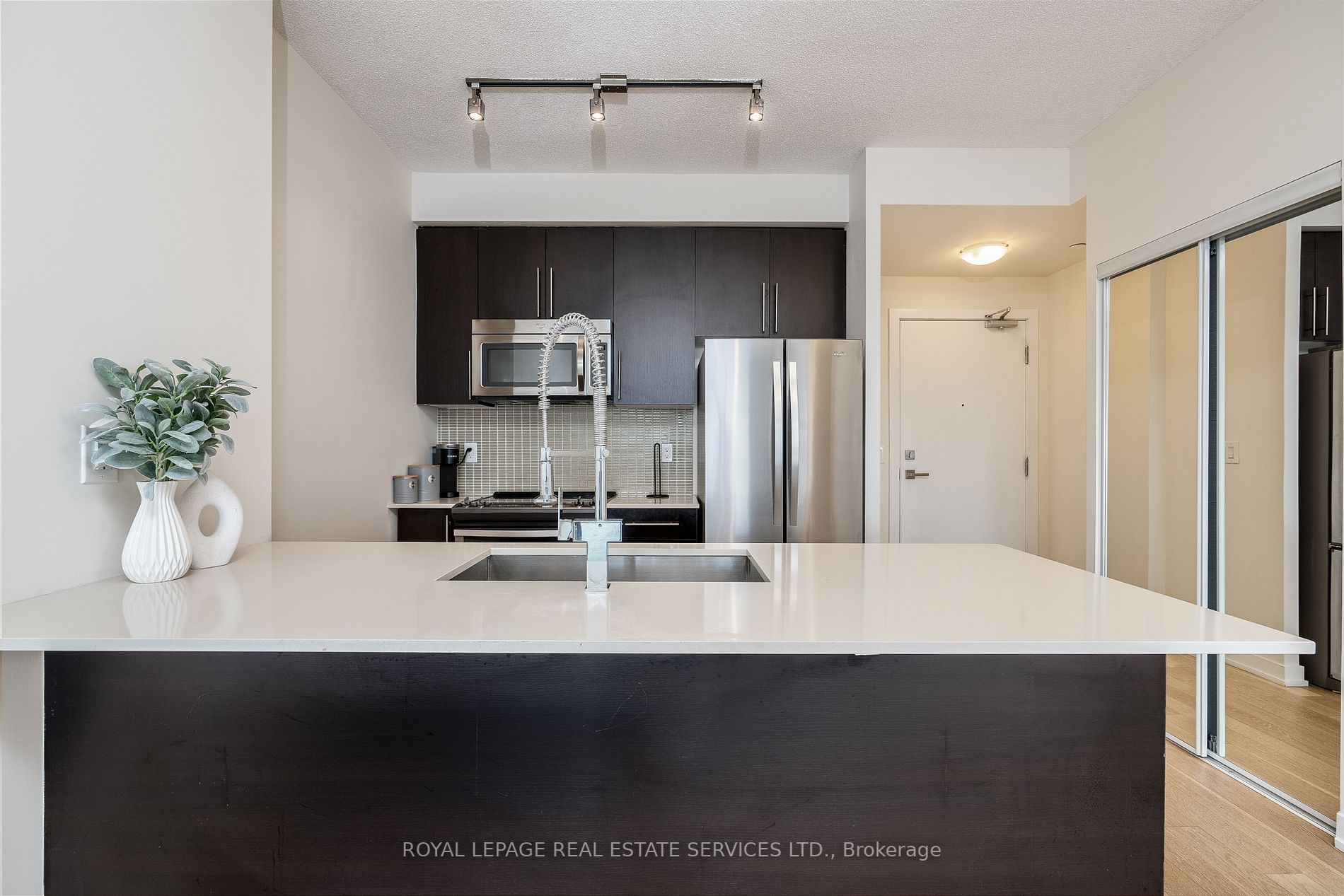 510 Curran Pl, #3303