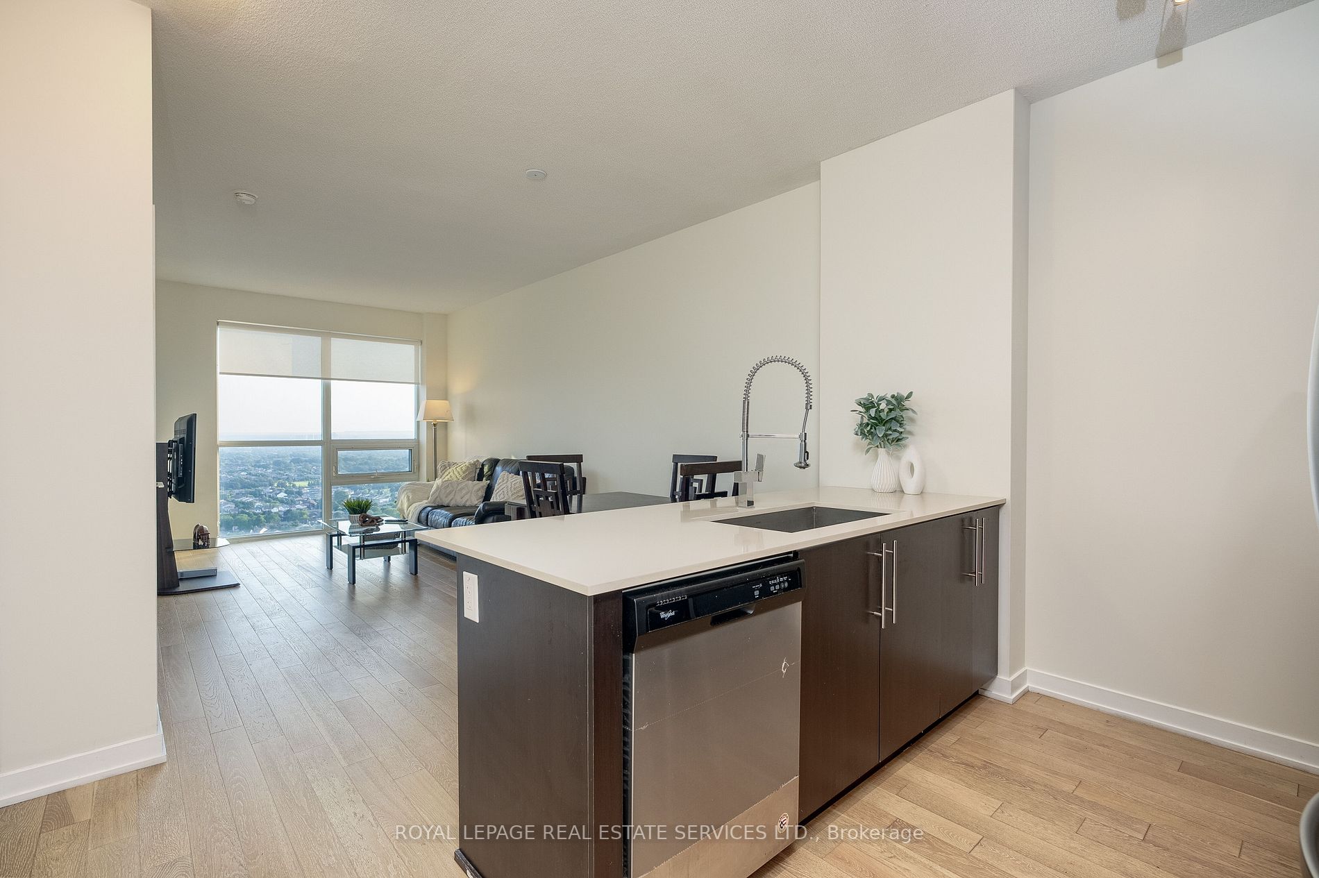 510 Curran Pl, #3303