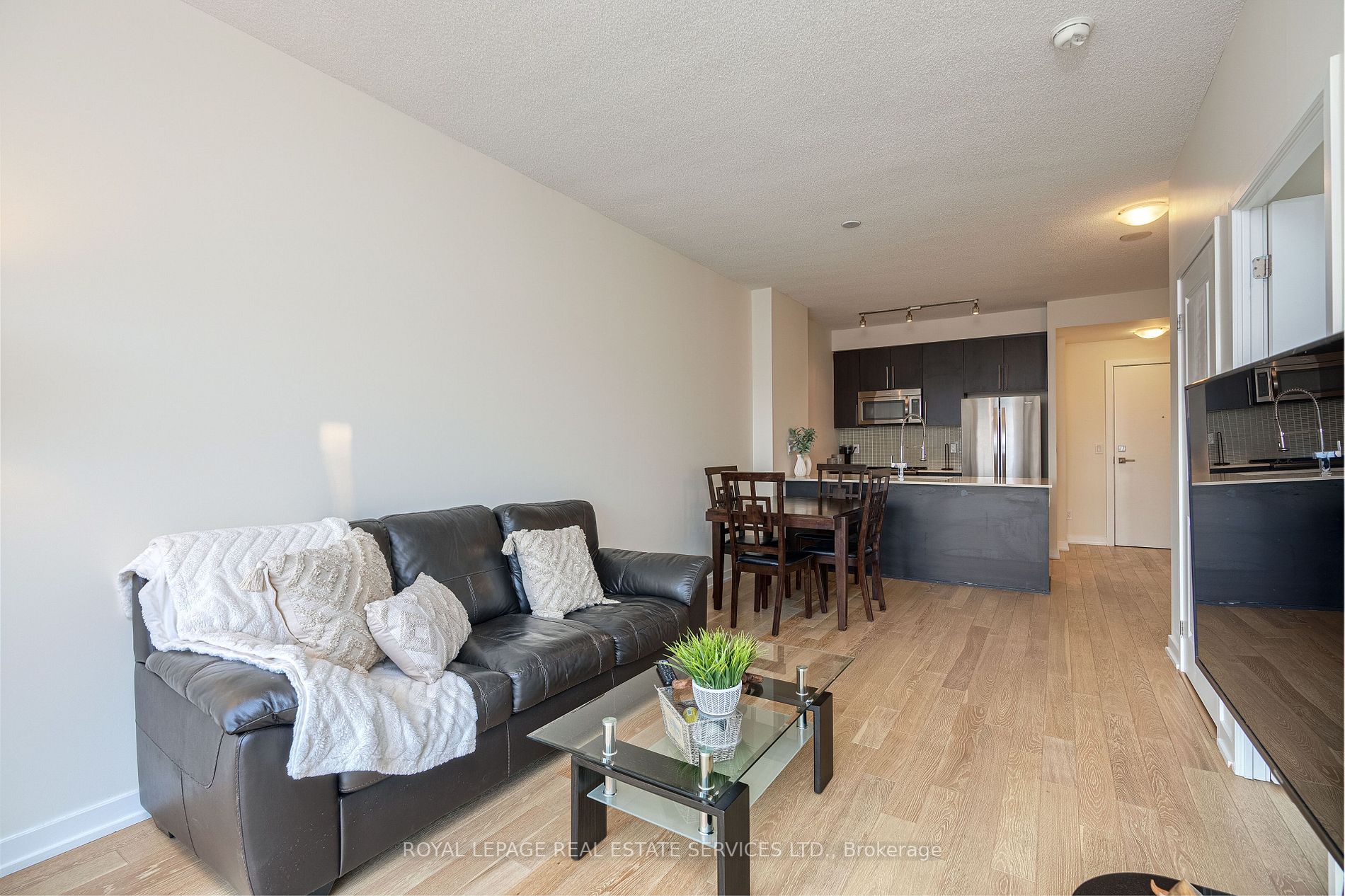510 Curran Pl, #3303