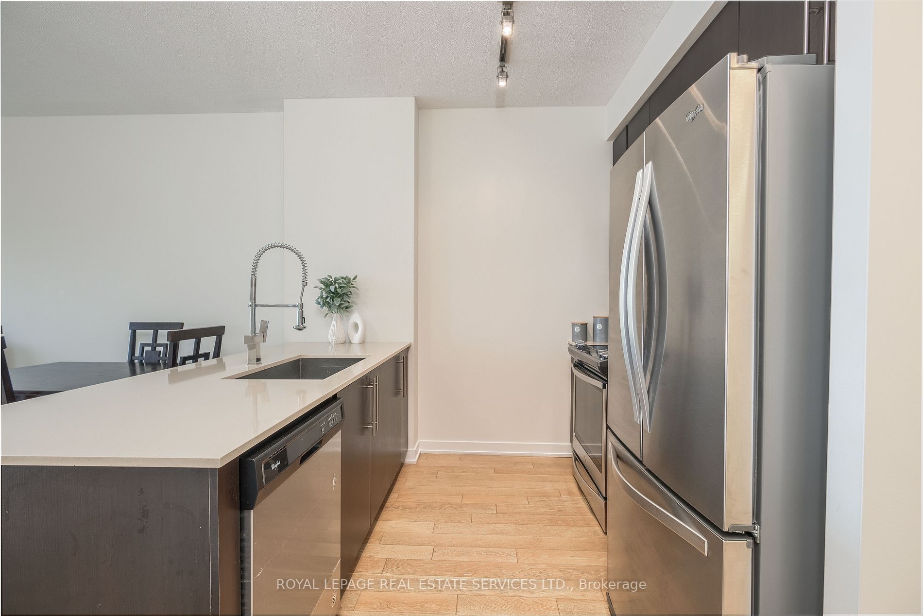 510 Curran Pl, #3303
