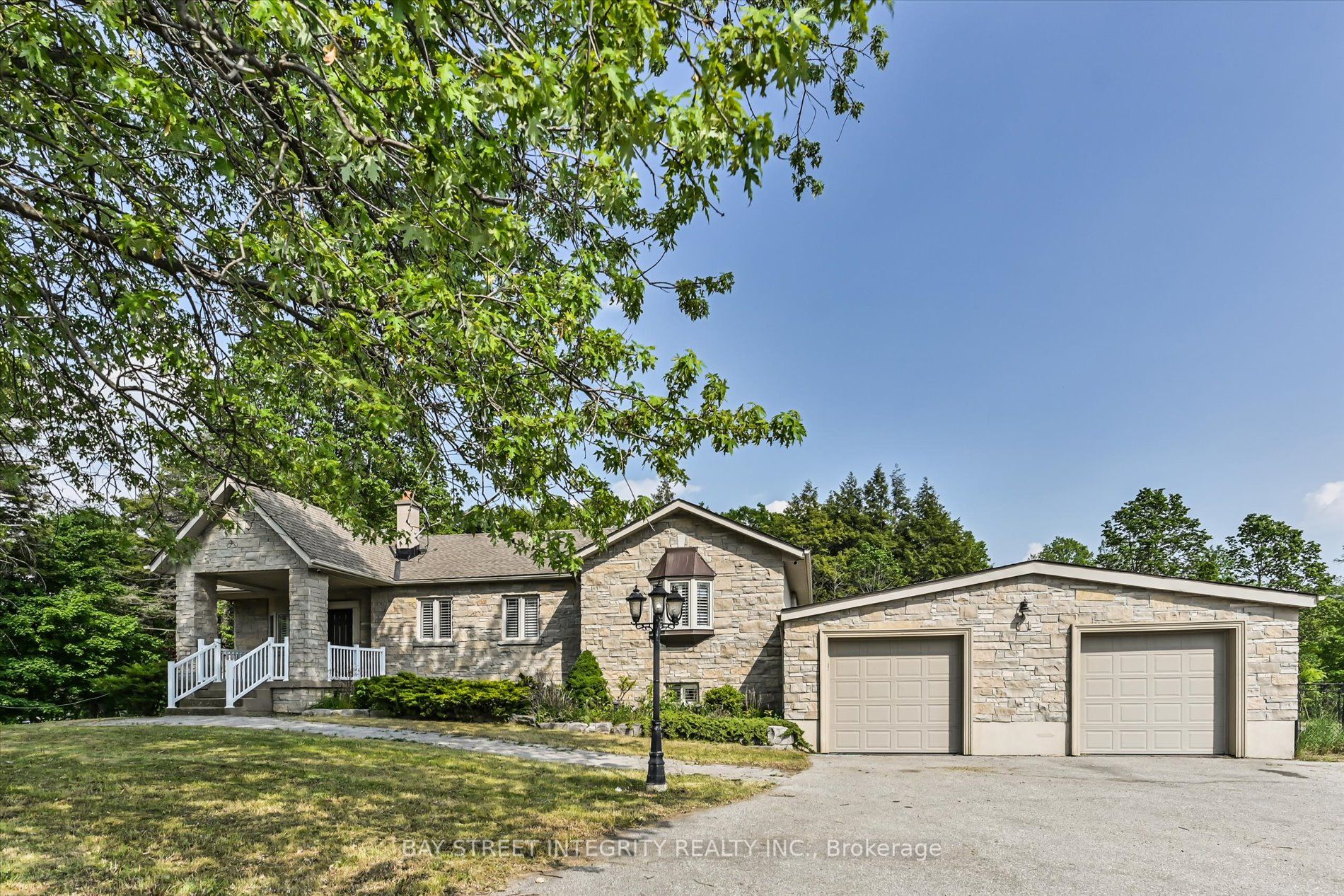 10305 Highway 9 Rd