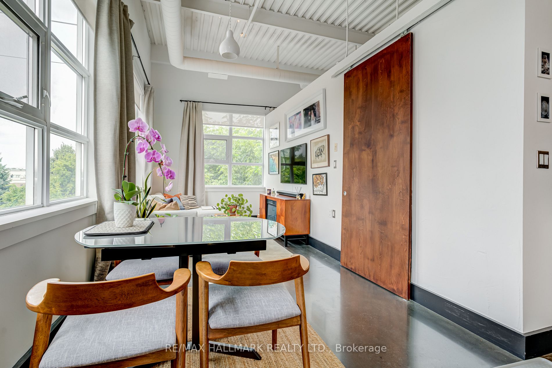 550 Hopewell Avenue, #301