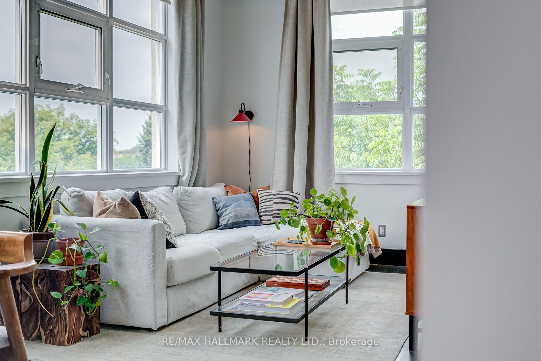 550 Hopewell Avenue, #301