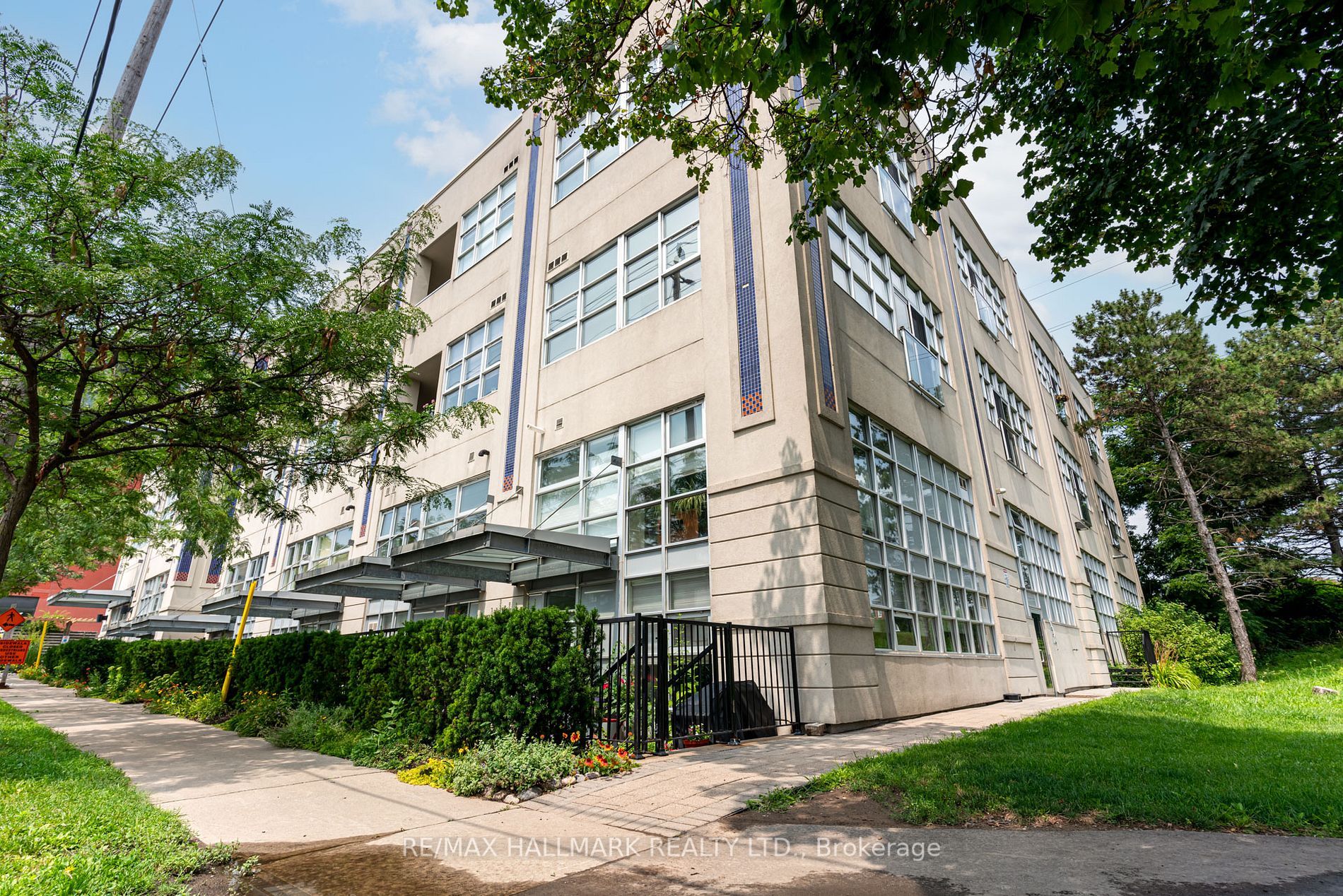 550 Hopewell Avenue, #301