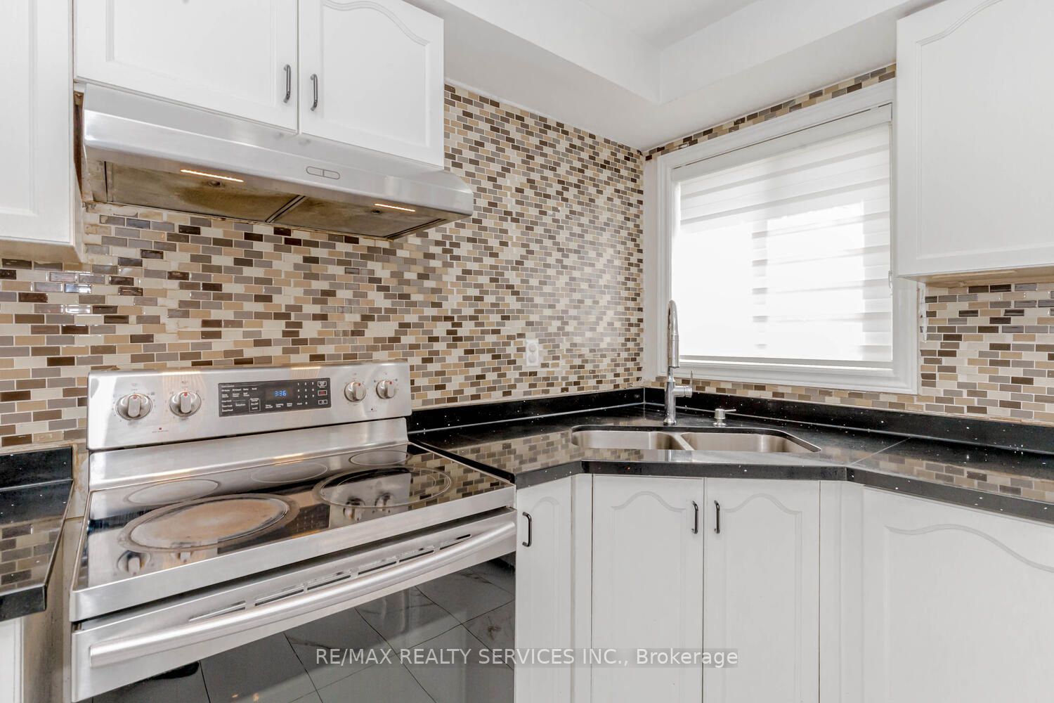 53 Pressed Brick Dr