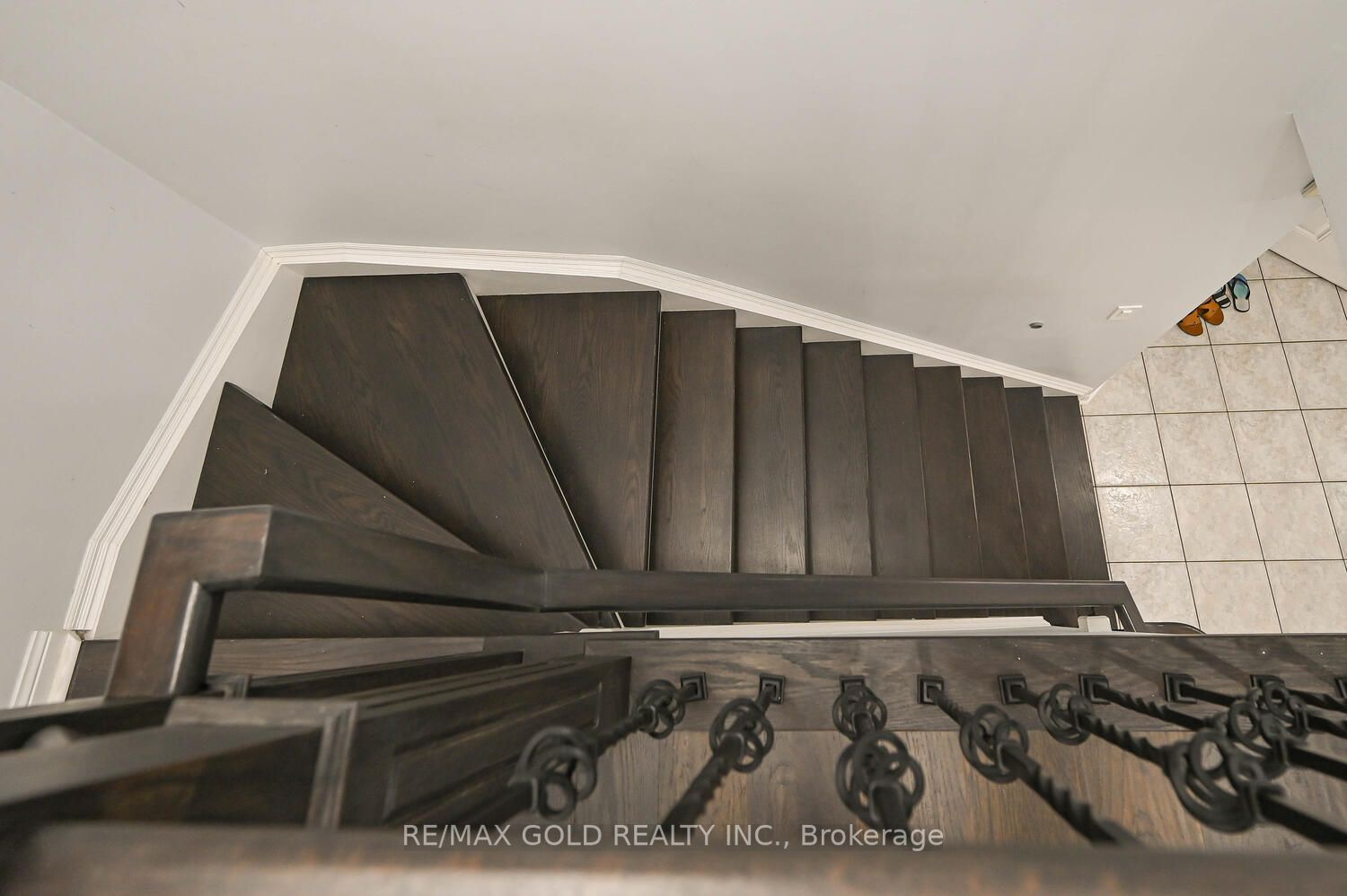 10 Narrow Valley Cres