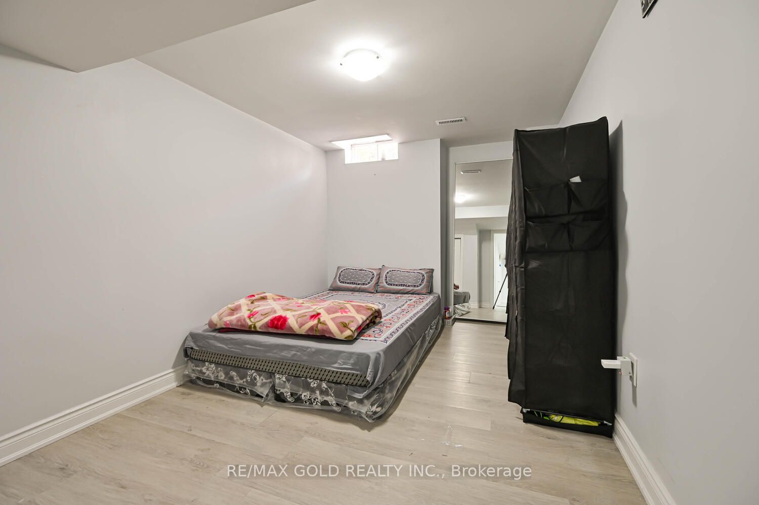 10 Narrow Valley Cres