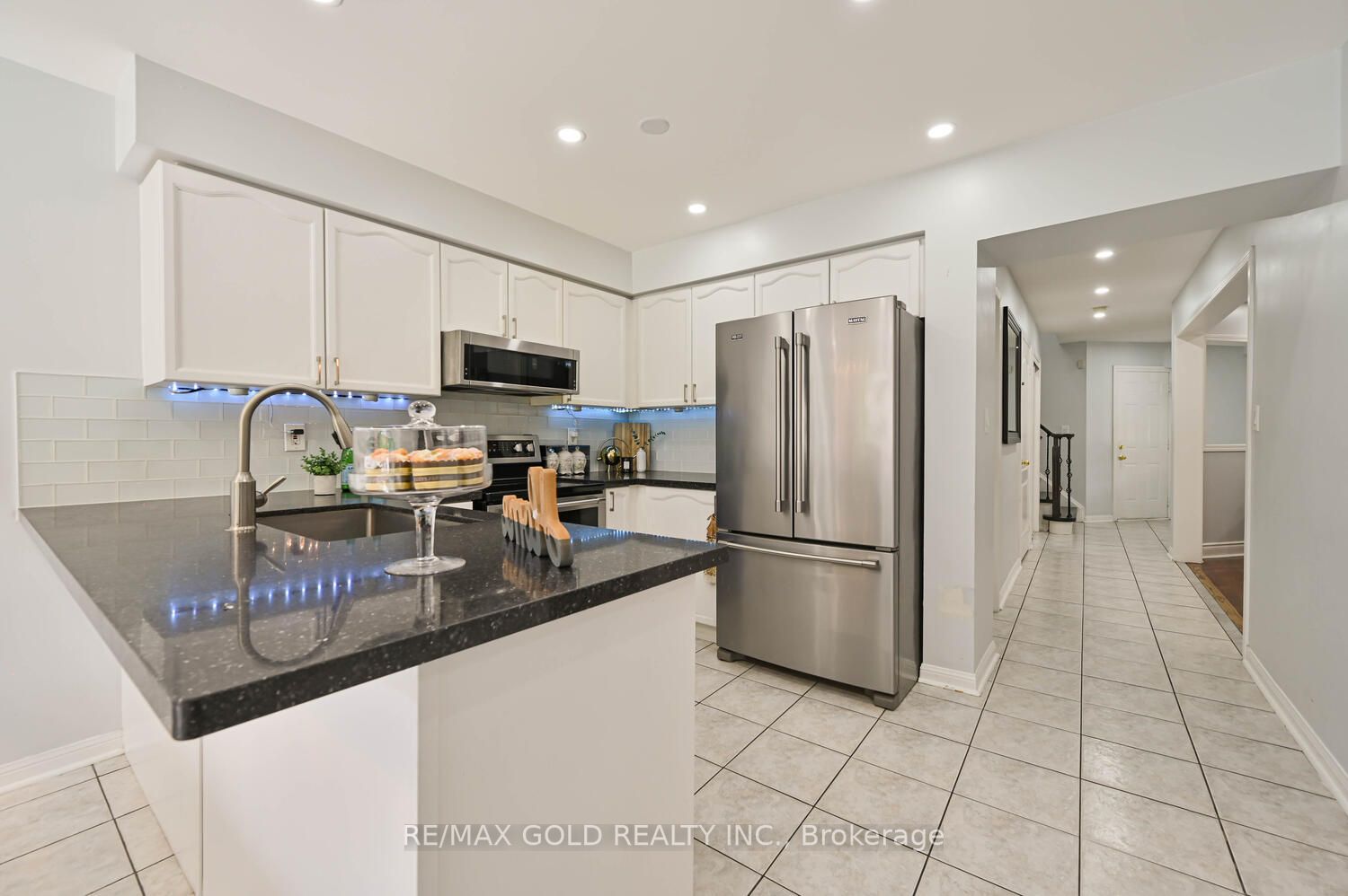 10 Narrow Valley Cres