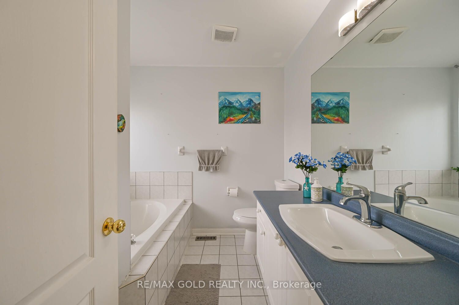 10 Narrow Valley Cres