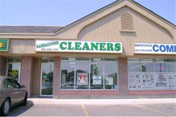 205 Van Kirk Dr, Brampton