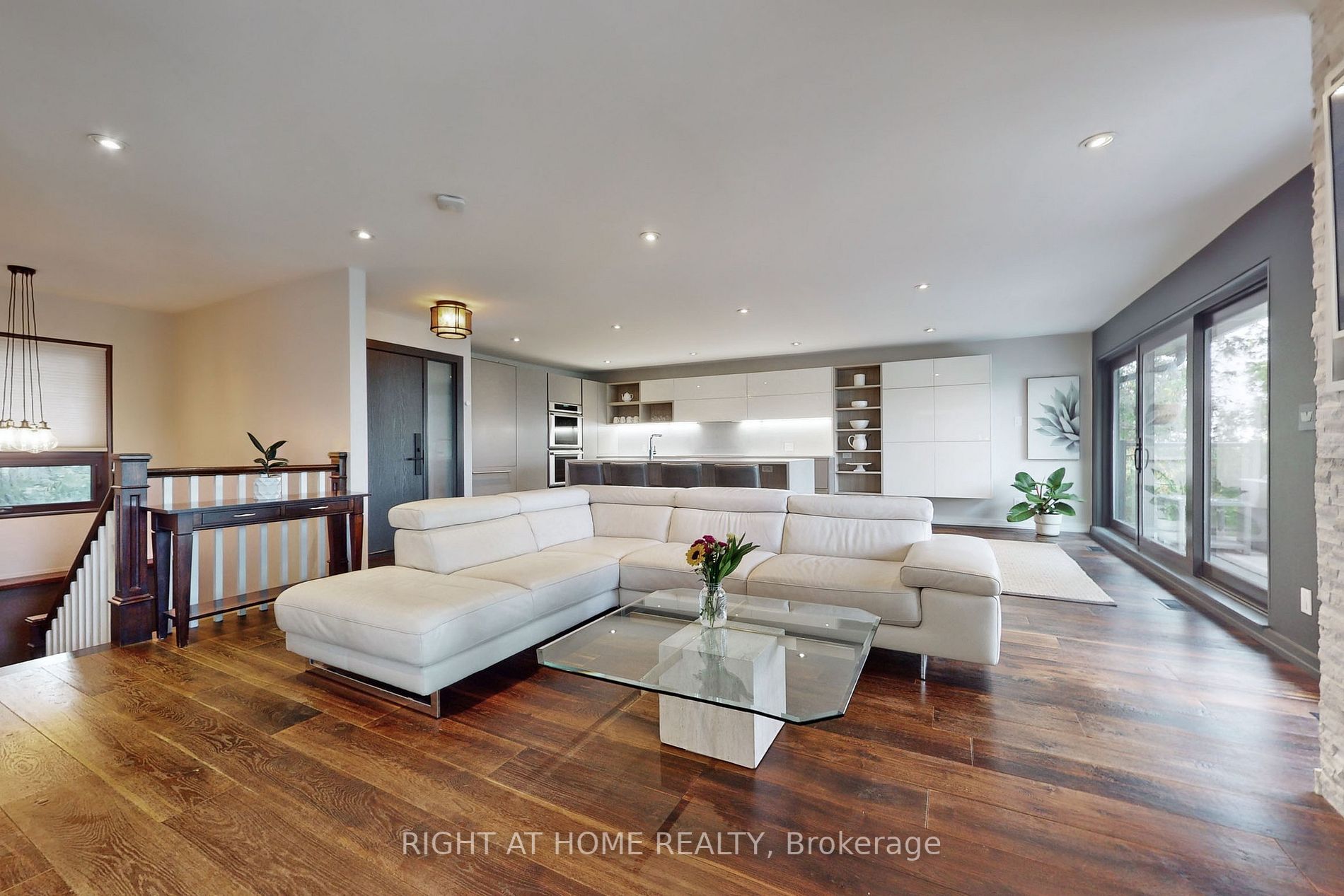 868 Danforth Place
