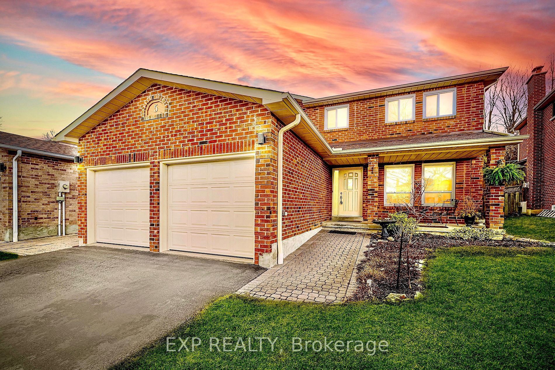 Listing W6696284 - Large Photo # 1