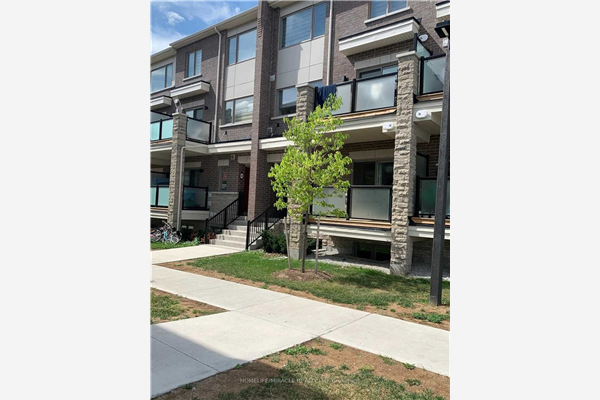 240 Lagerfeld Dr, Brampton