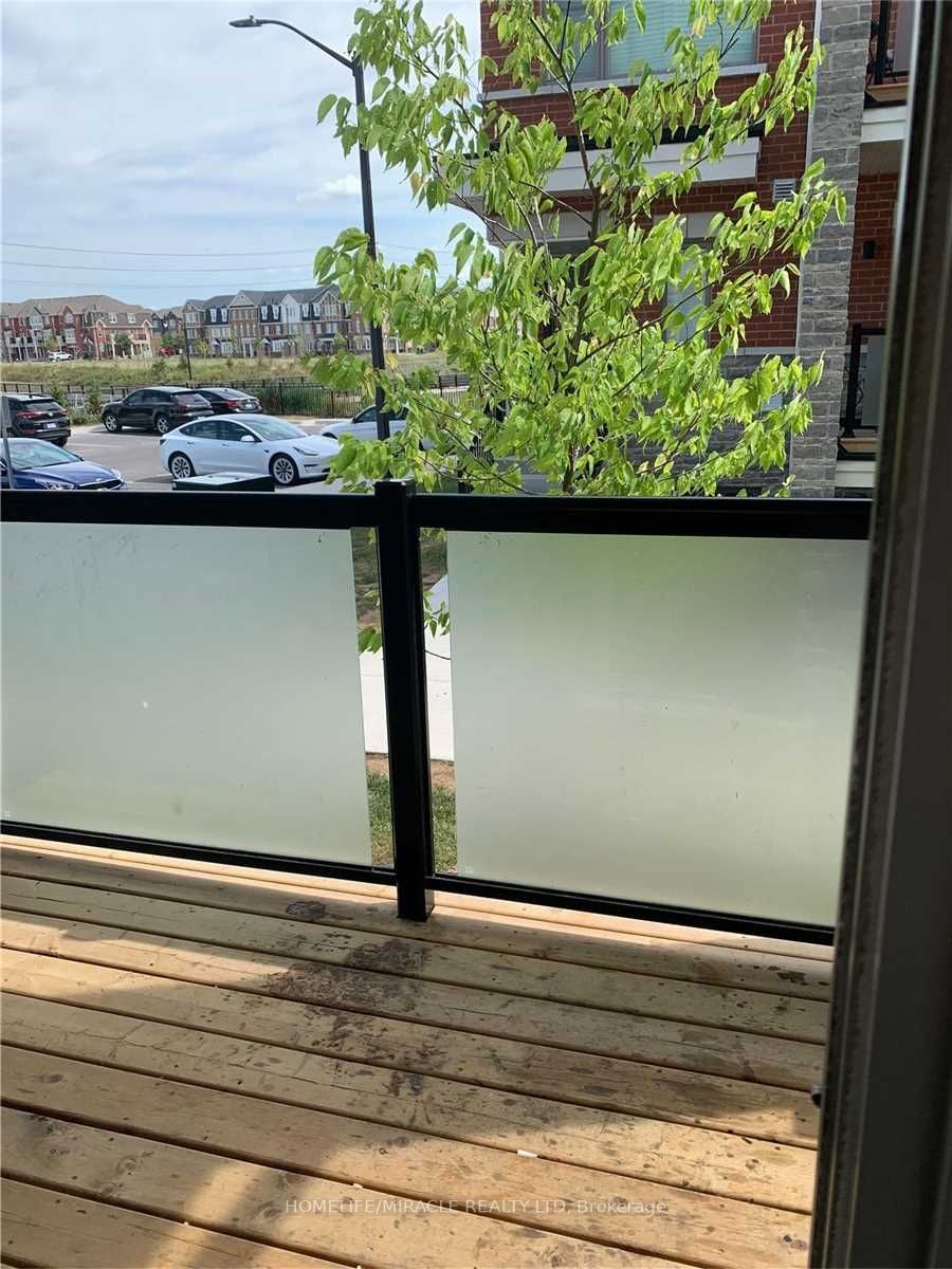 240 Lagerfeld Drive, #7