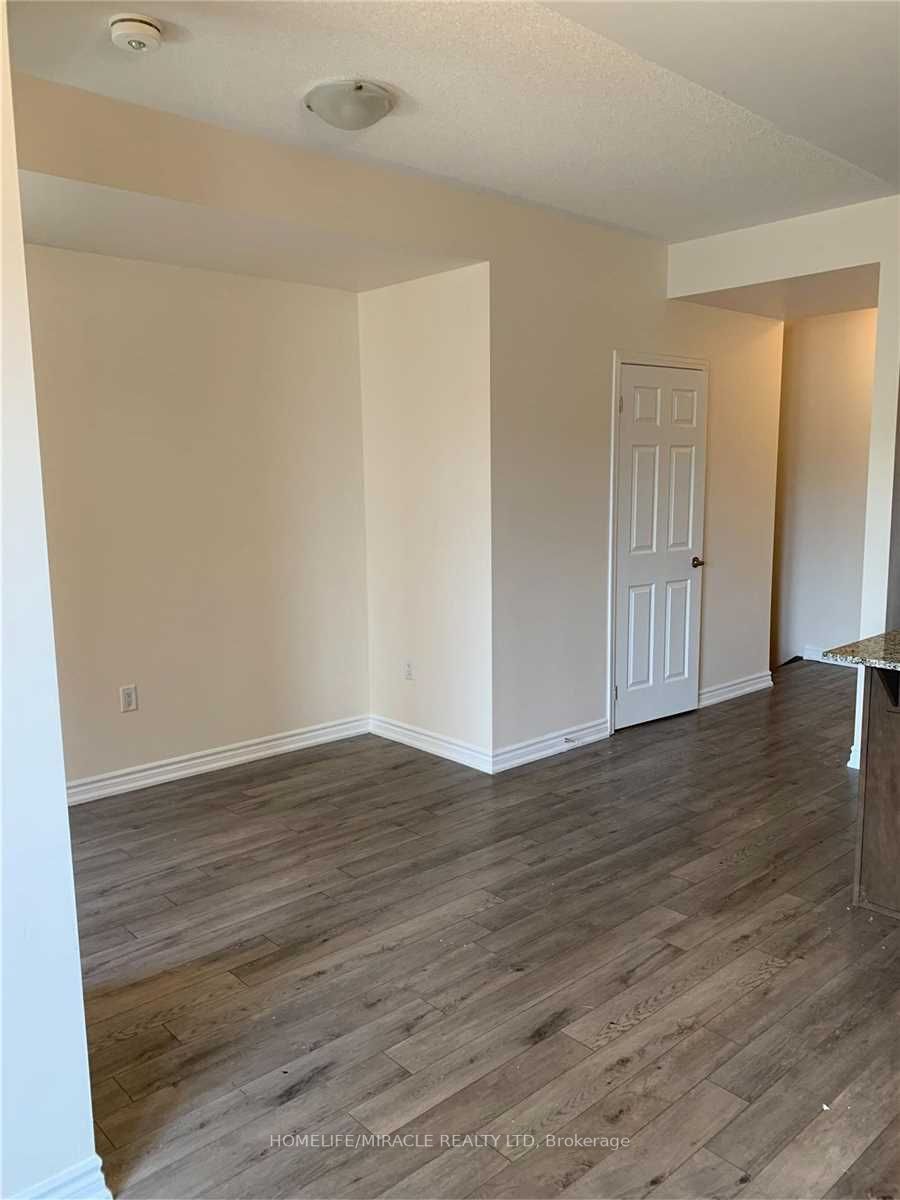 240 Lagerfeld Drive, #7