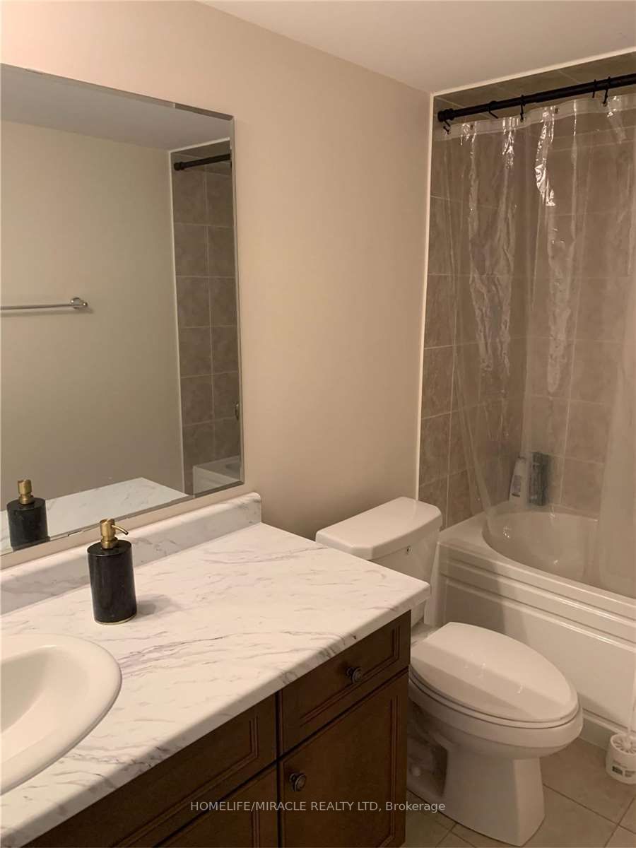 240 Lagerfeld Drive, #7