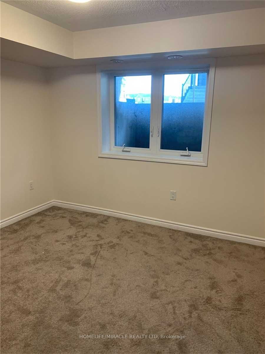 240 Lagerfeld Drive, #7