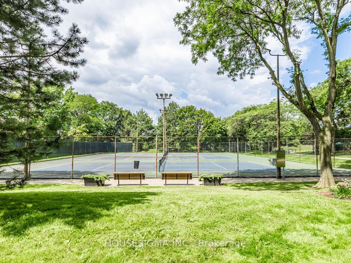 300 Mill Rd, #Ph40