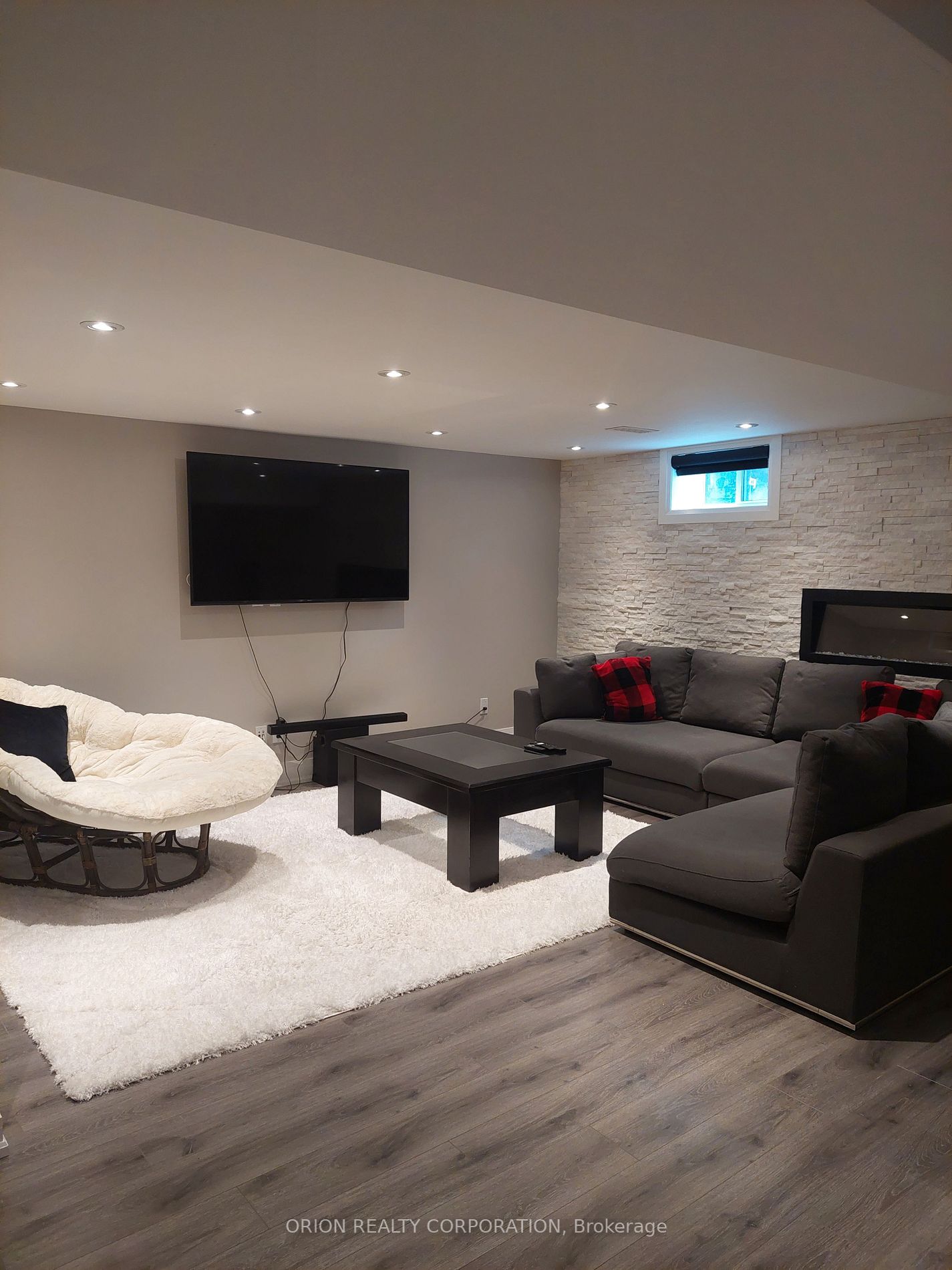 20 Bradbury Crescent