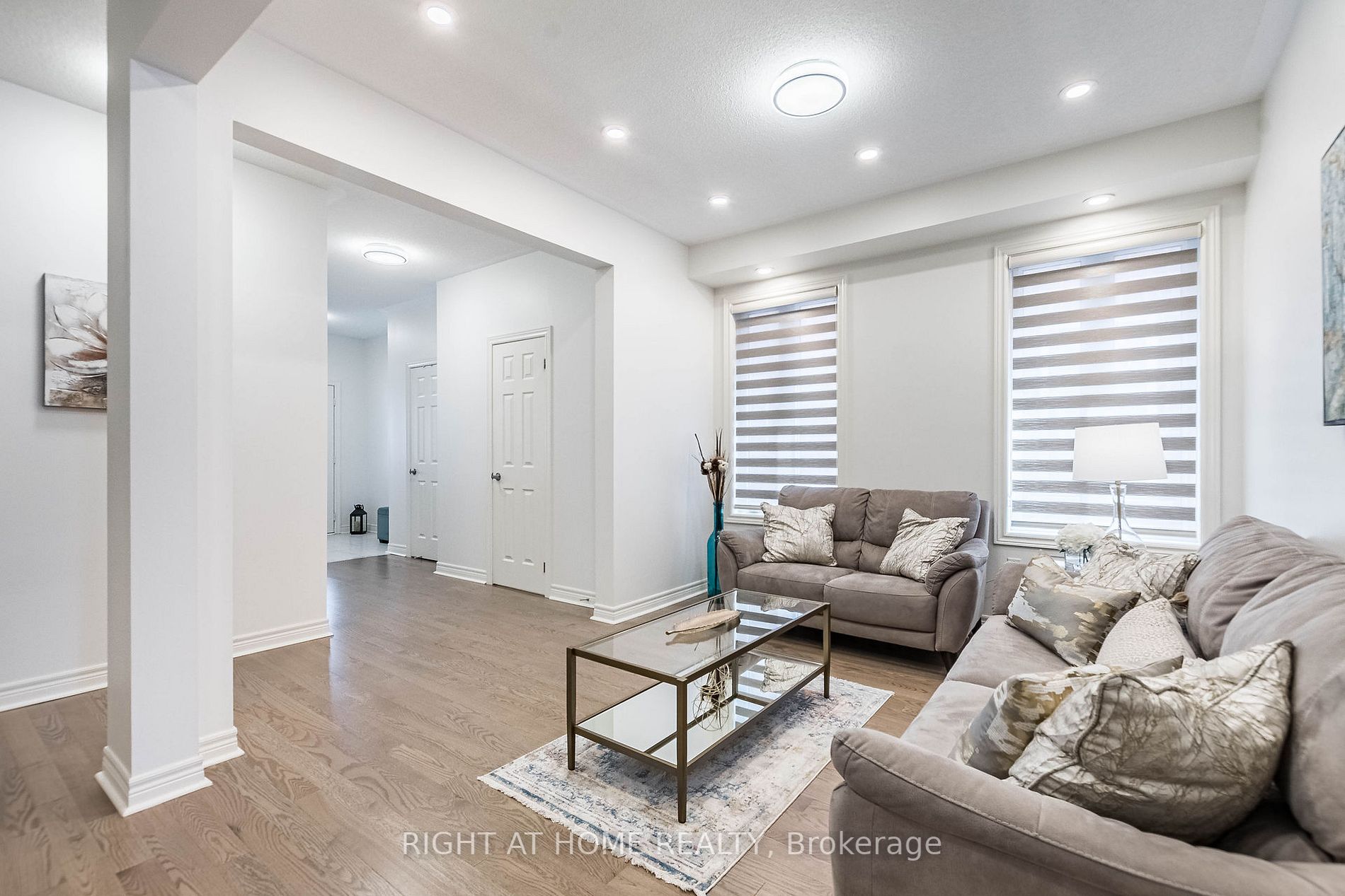 1076 Urell Way