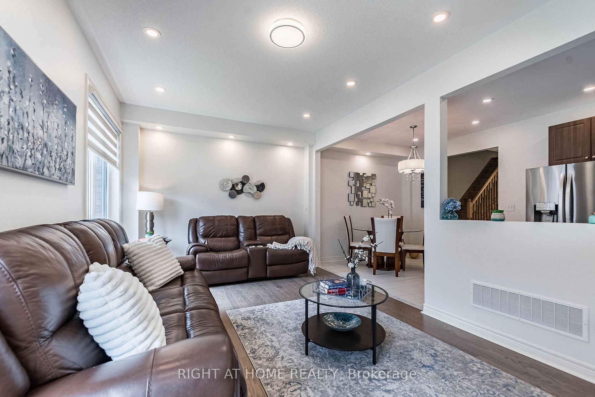 1076 Urell Way