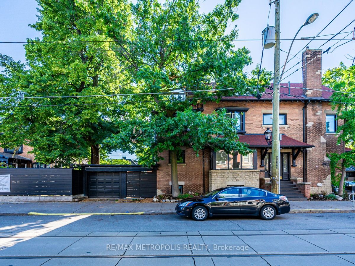 294 Roncesvalles Ave