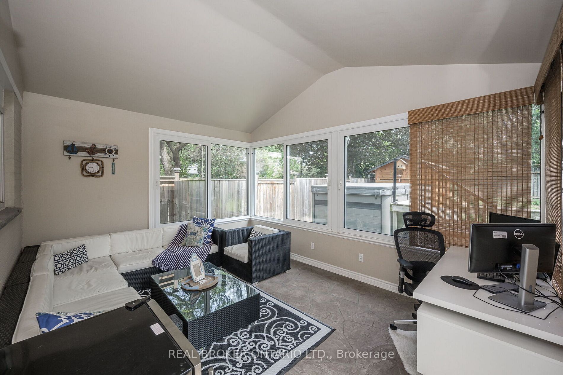 451 Sunset Dr