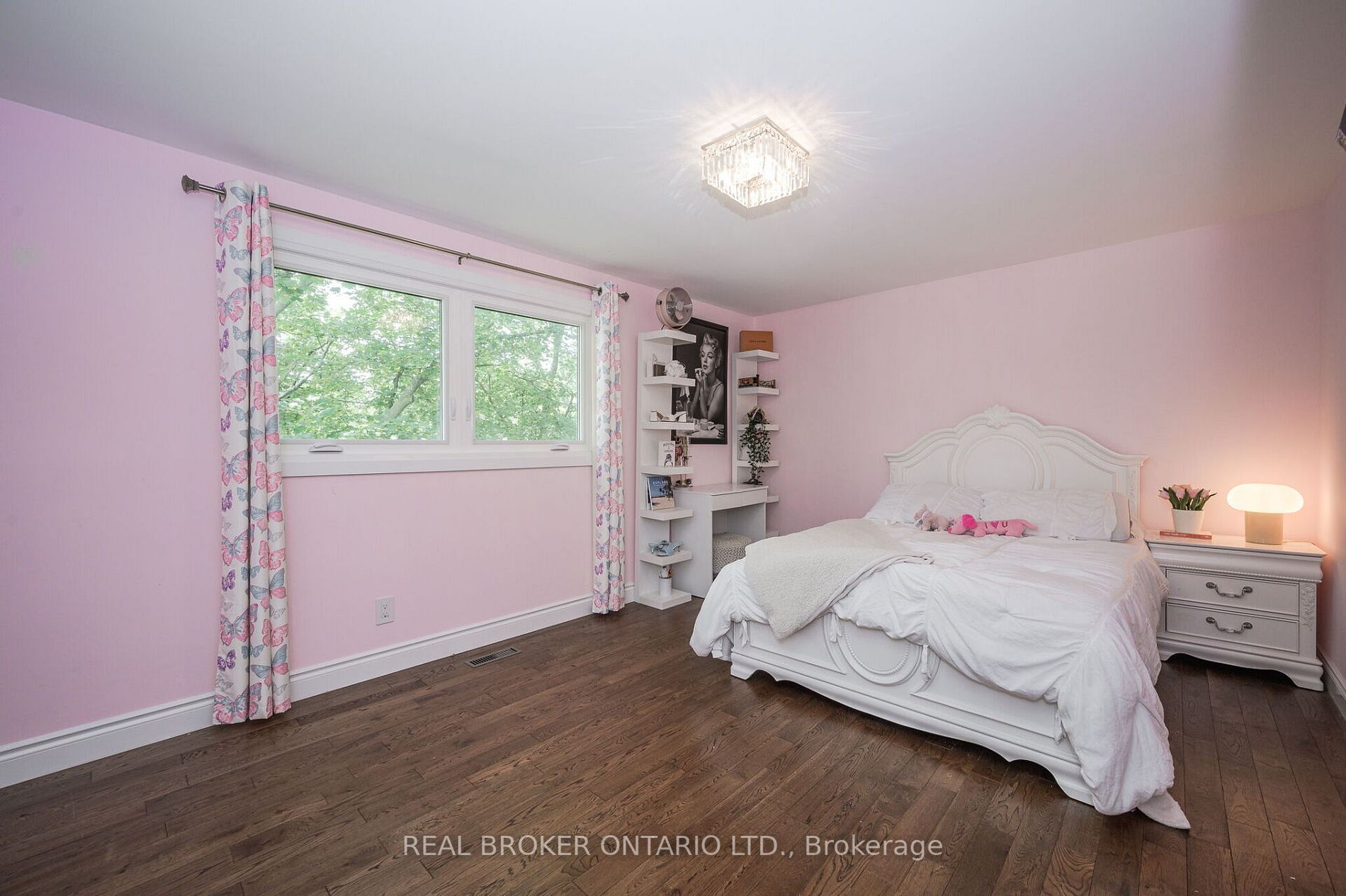 451 Sunset Dr