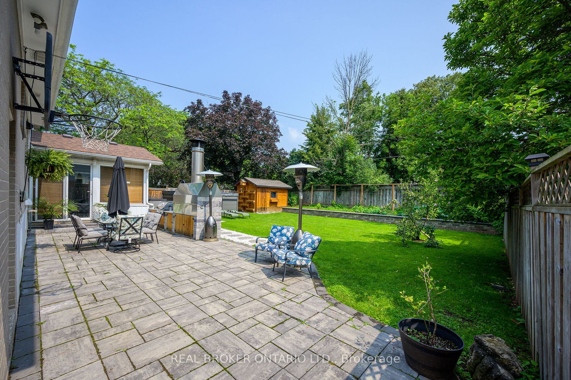 451 Sunset Dr