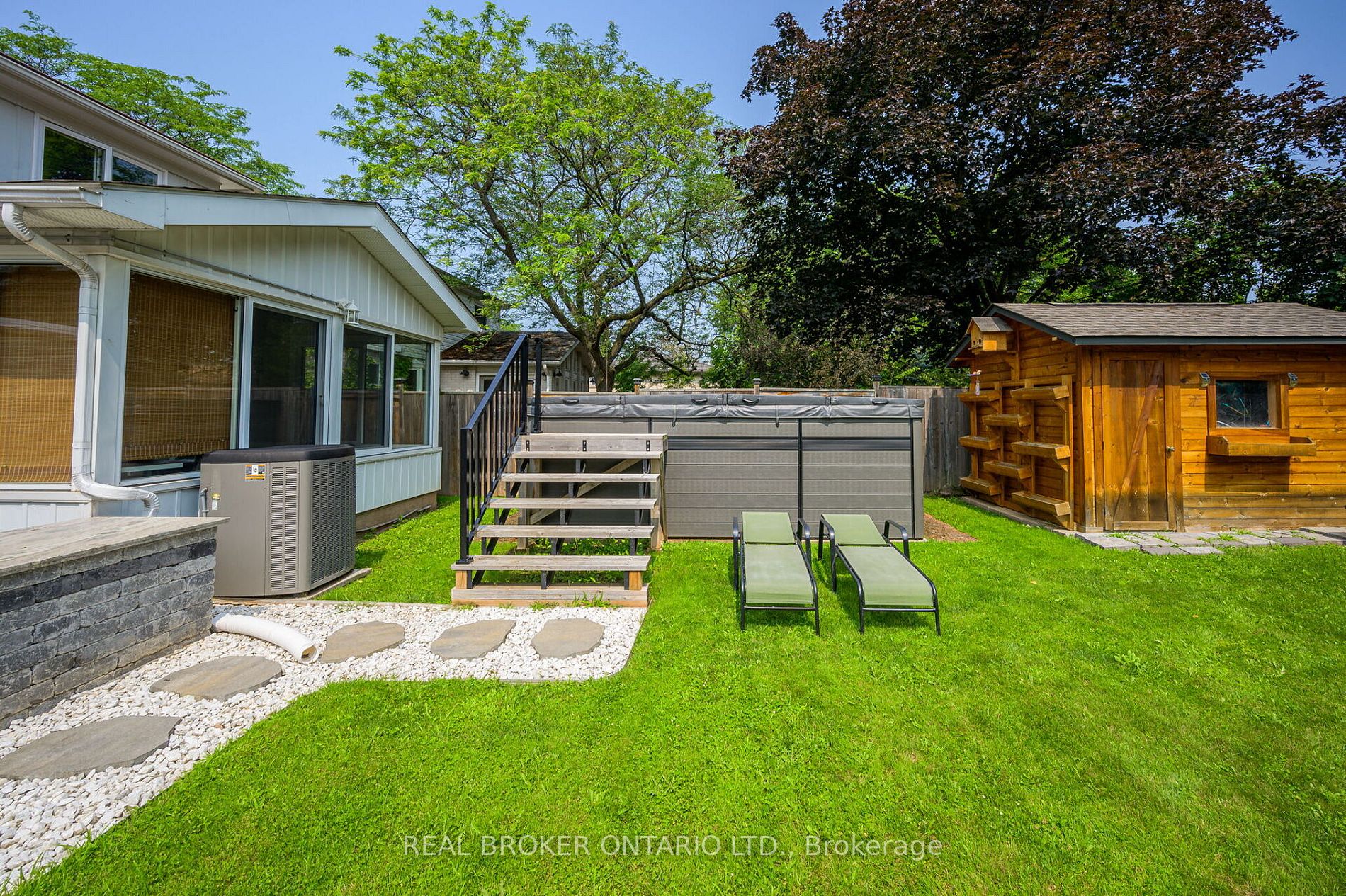 451 Sunset Dr