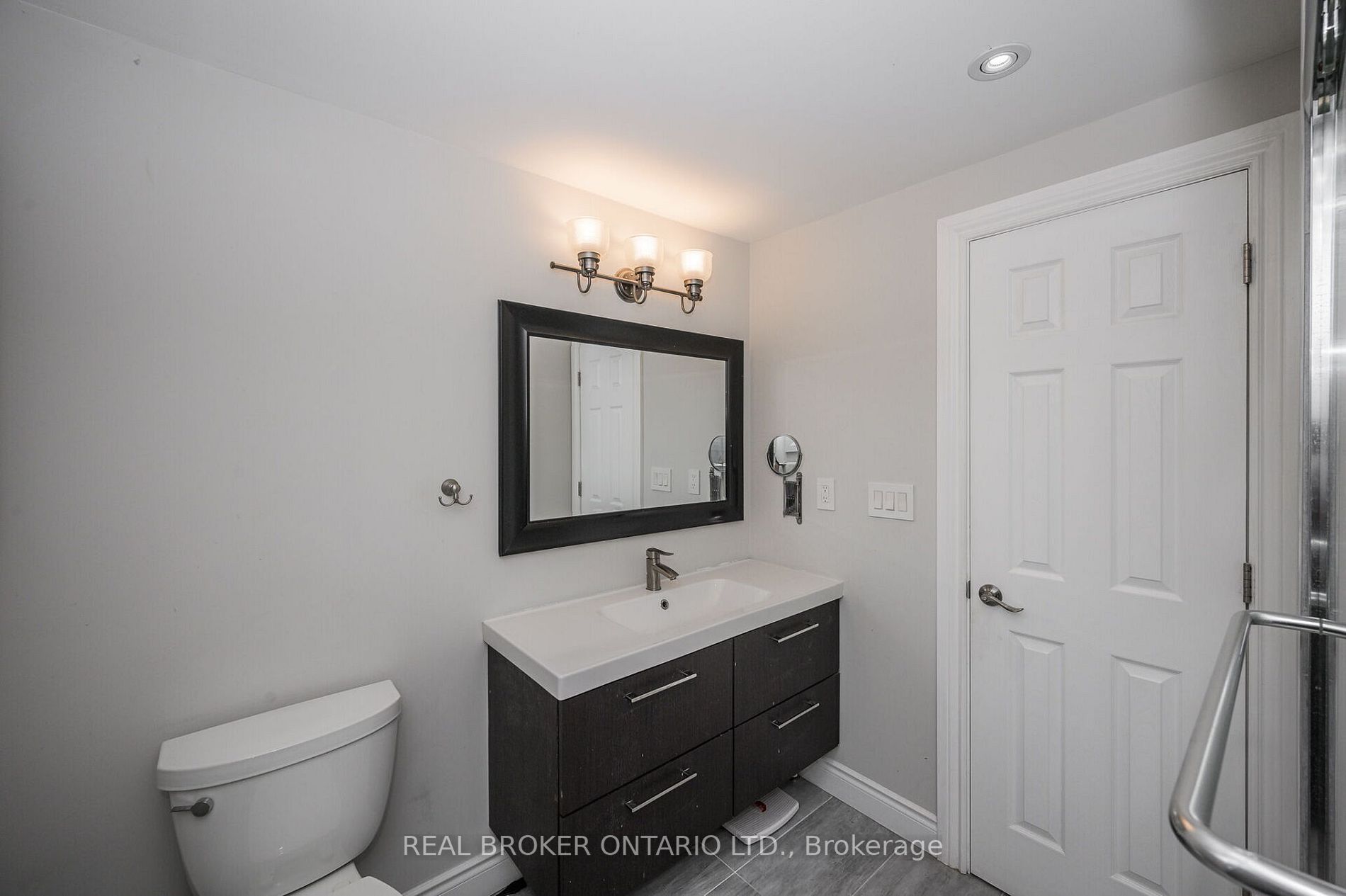 451 Sunset Dr
