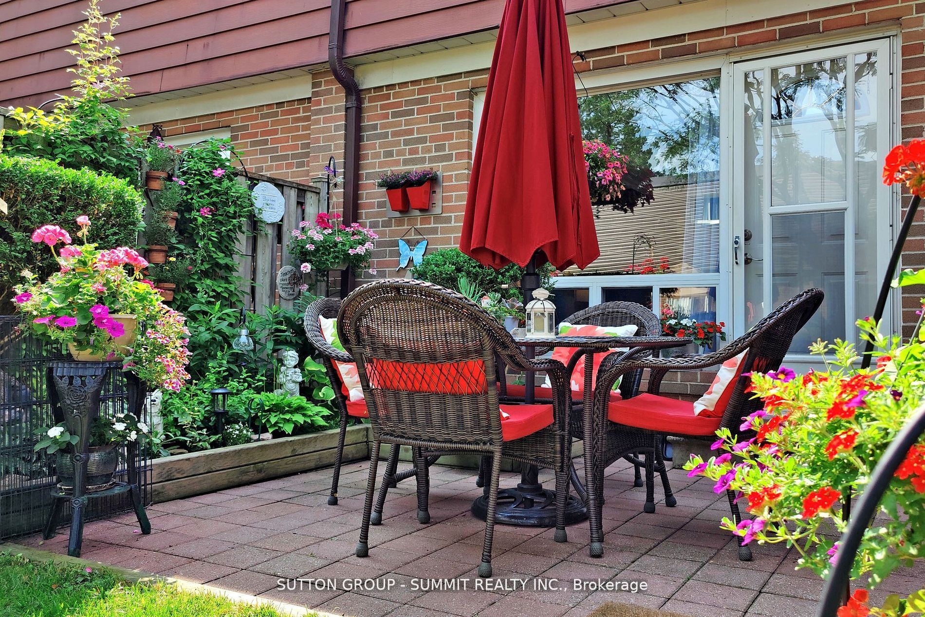 23 Tealham Dr, #28