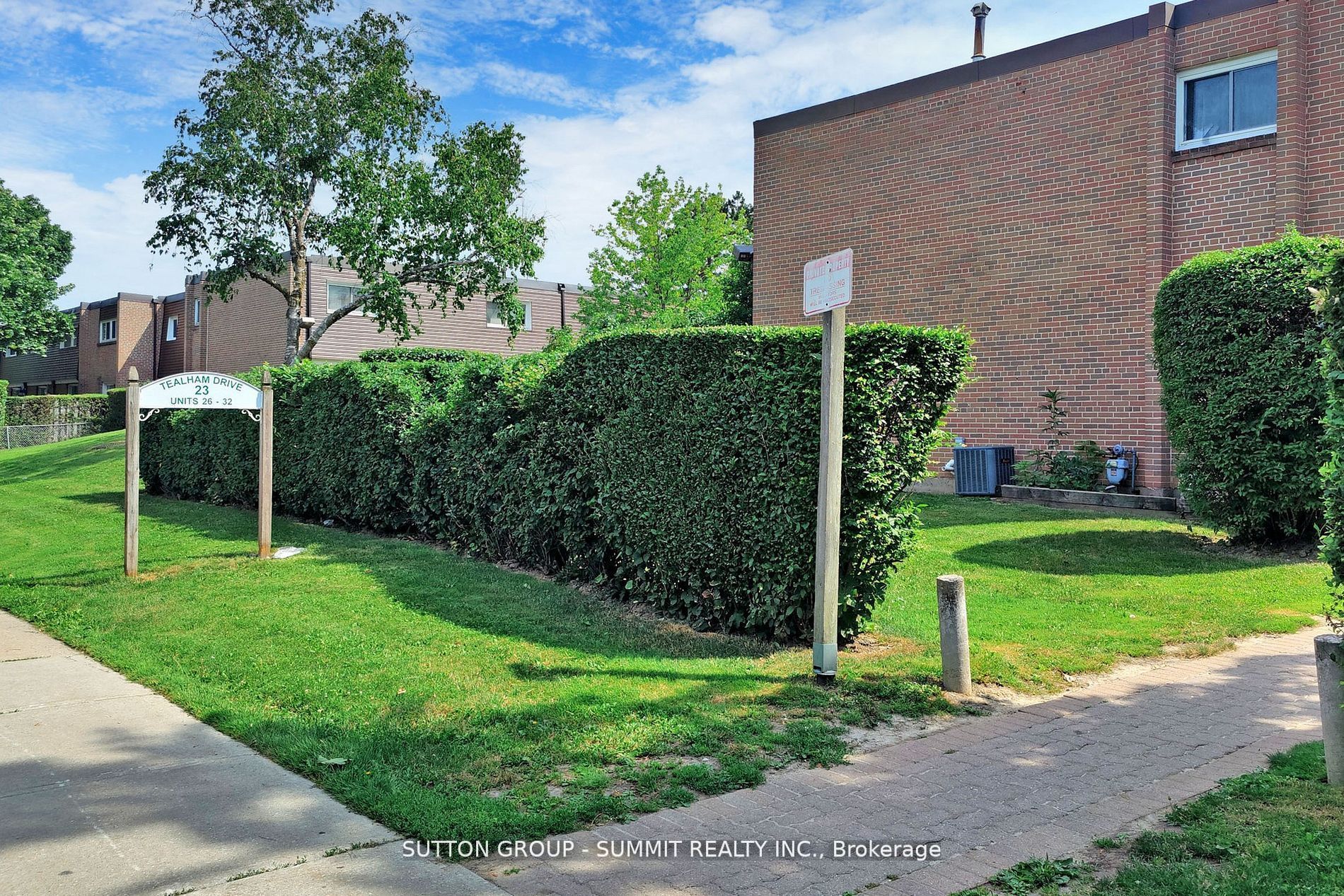 23 Tealham Dr, #28