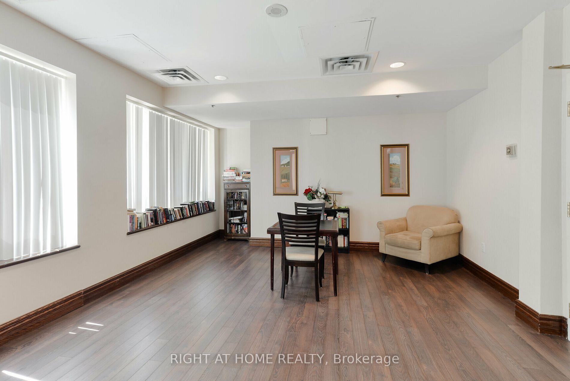 Listing W6697994 - Large Photo # 28