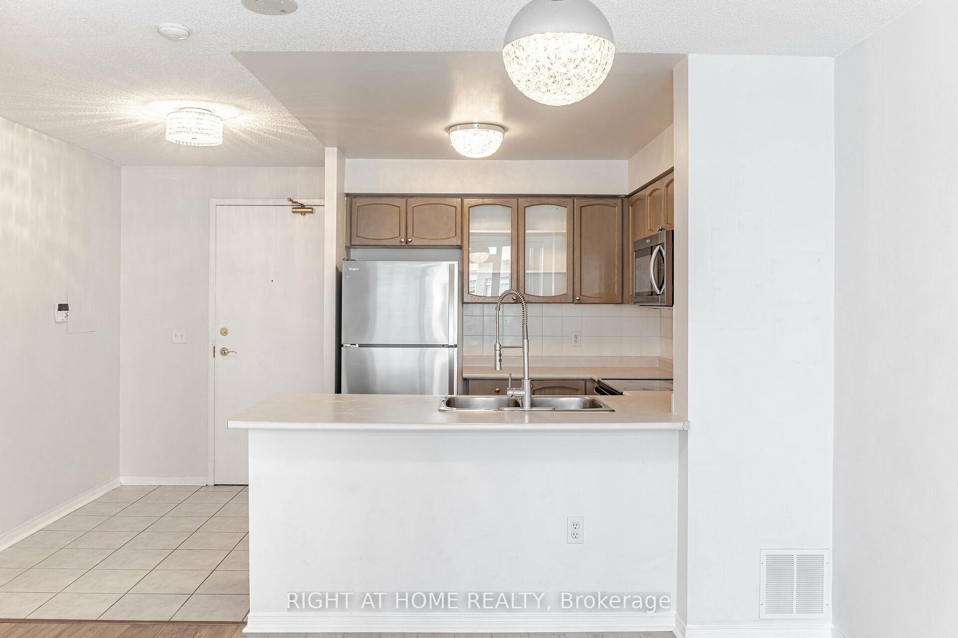 Listing W6697994 - Large Photo # 7