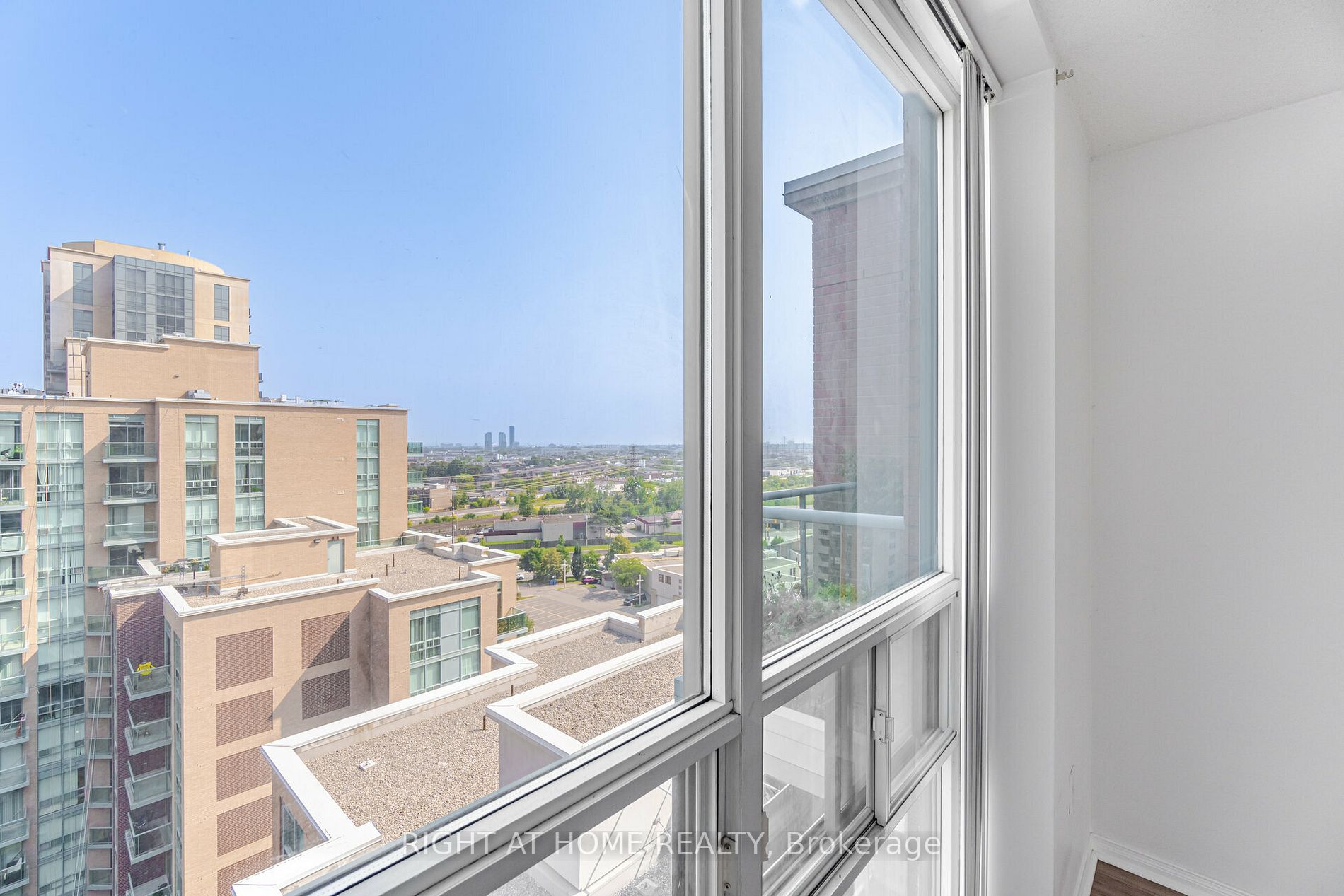 Listing W6697994 - Large Photo # 12