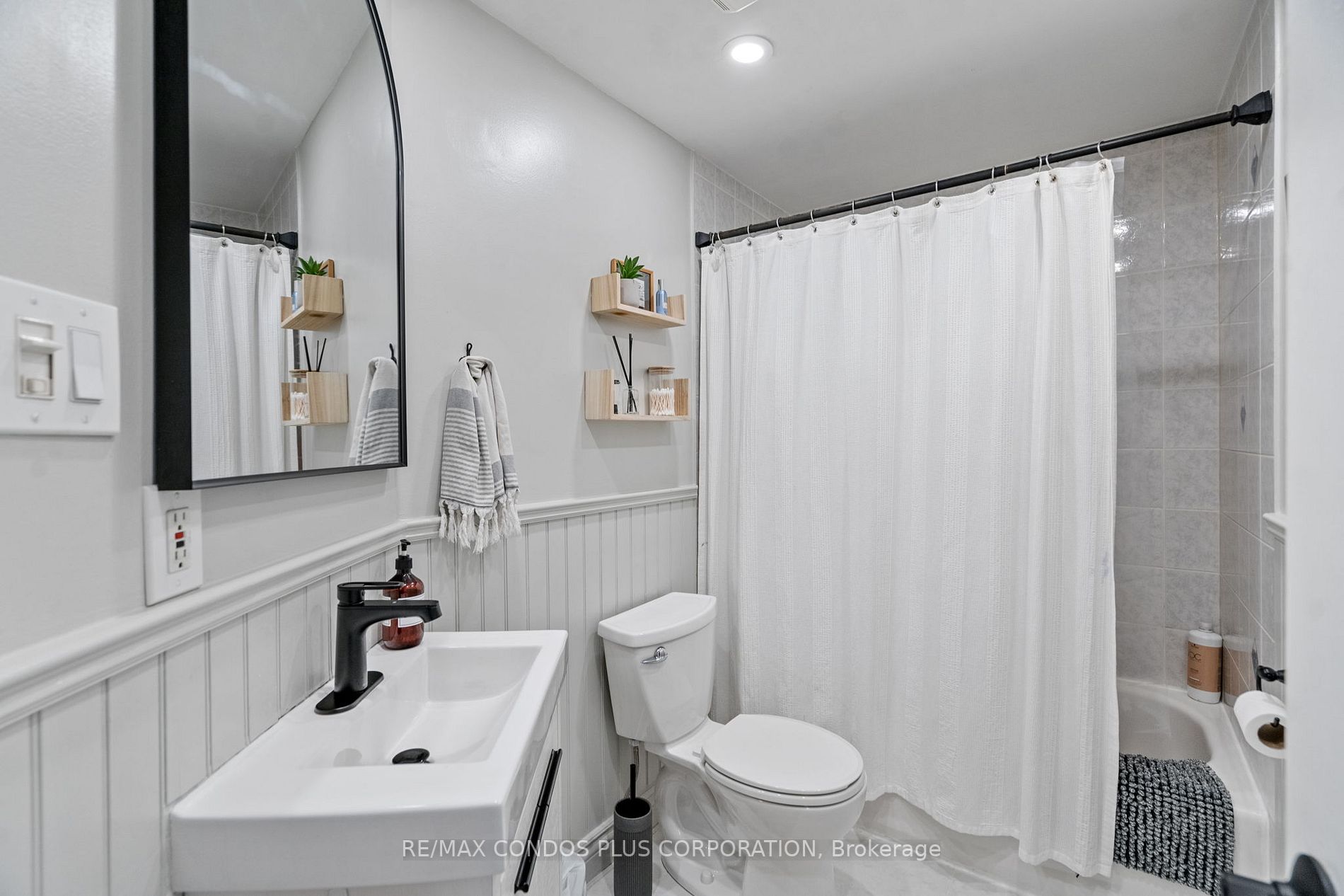9 Harshaw Rd