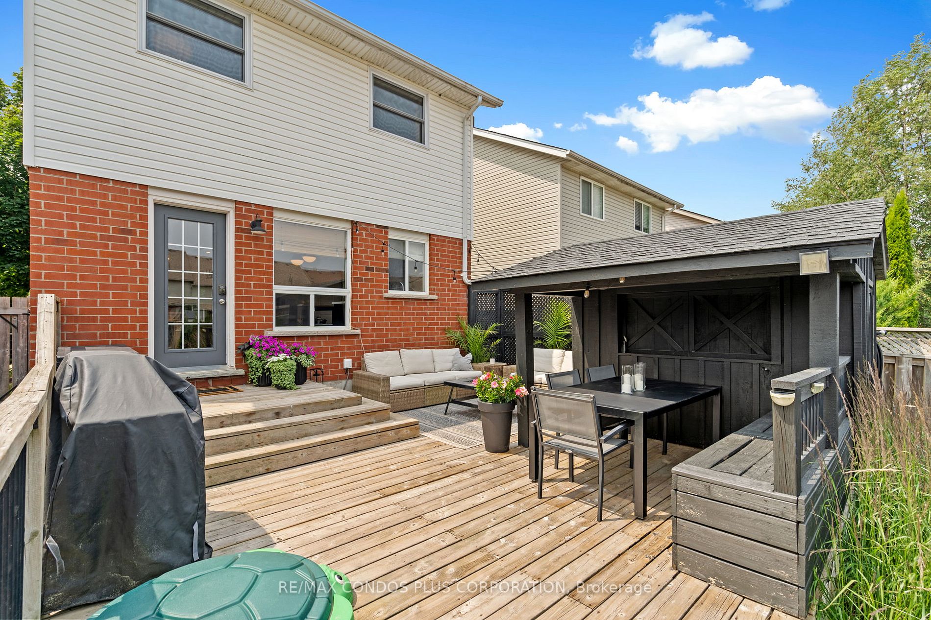9 Harshaw Rd