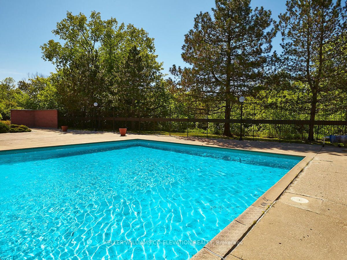 270 Scarlett Rd, #211