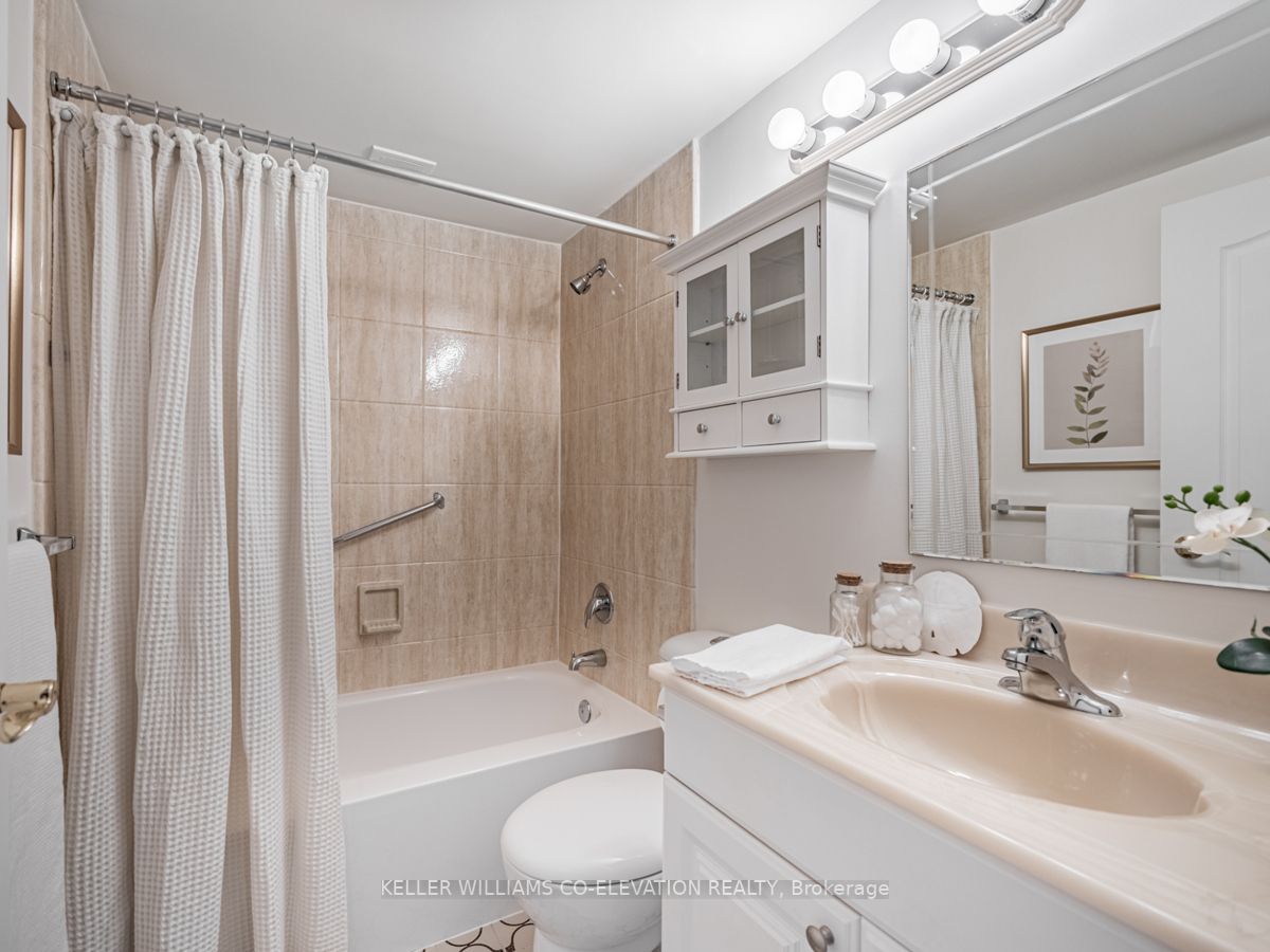 270 Scarlett Rd, #211