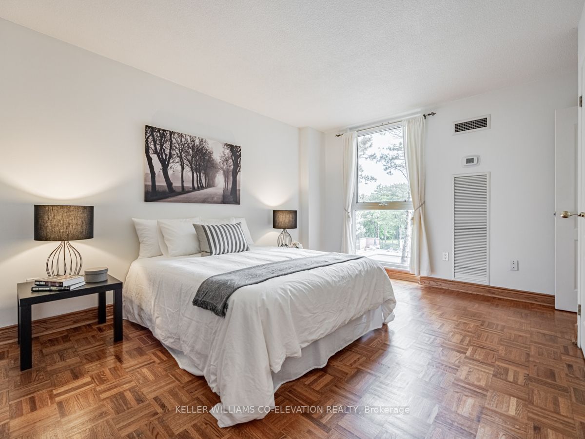270 Scarlett Rd, #211