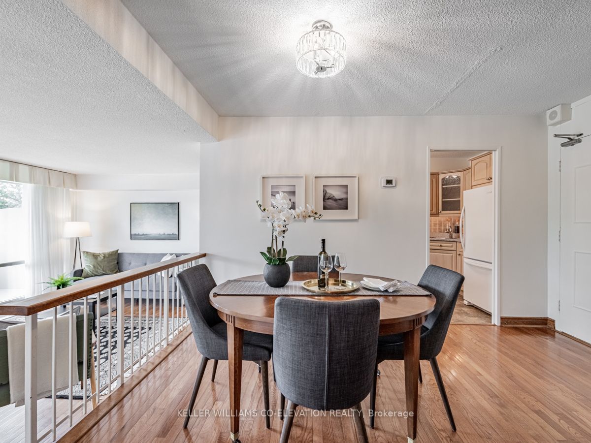 270 Scarlett Rd, #211