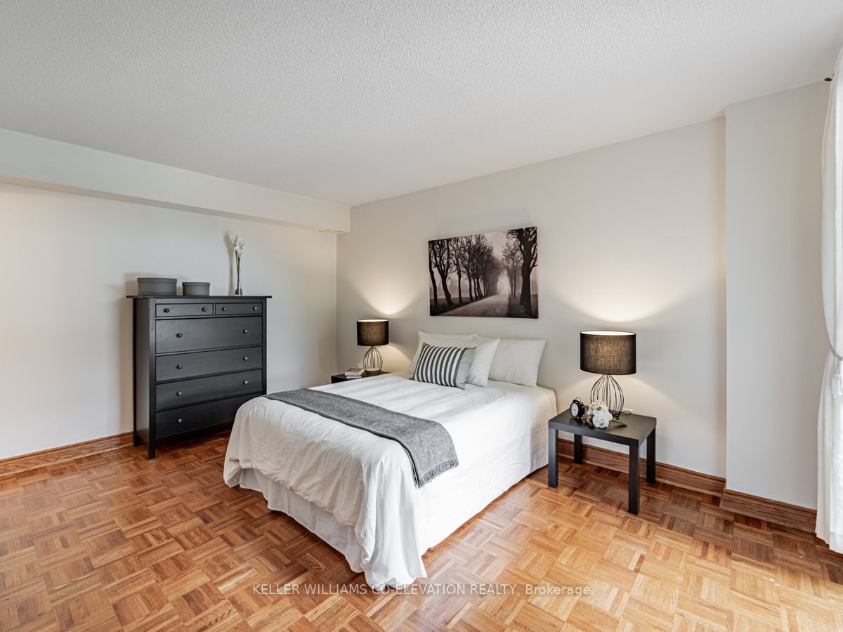 270 Scarlett Rd, #211